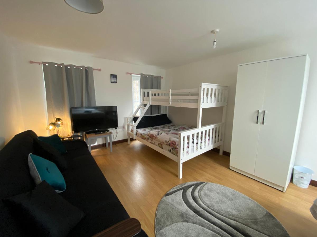 Cozy 1 Bed/Sleep 3/ London Apartment Bagian luar foto